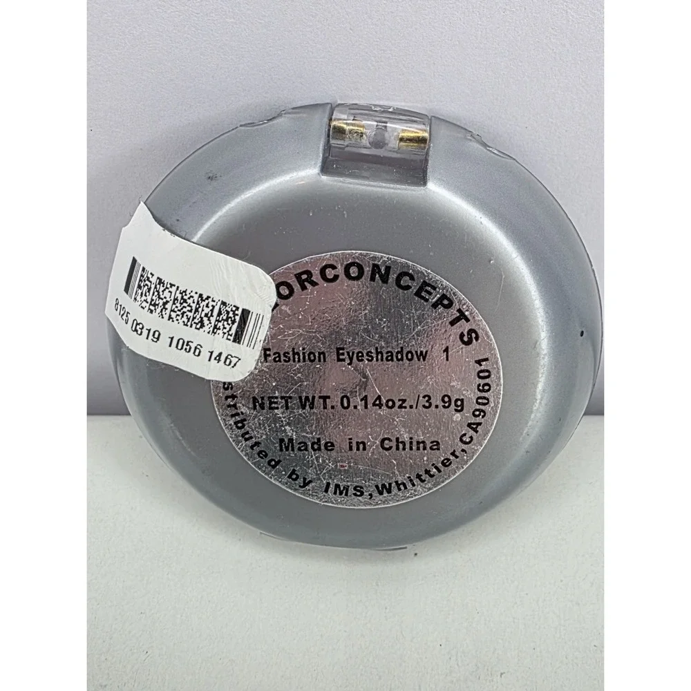 Color Concepts Charming Eyes Eyeshadow 0.14 oz. New & Sealed‎